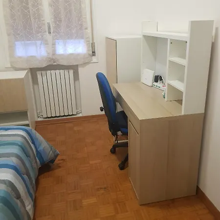 Casa Fra I Pini Lägenhet Imola